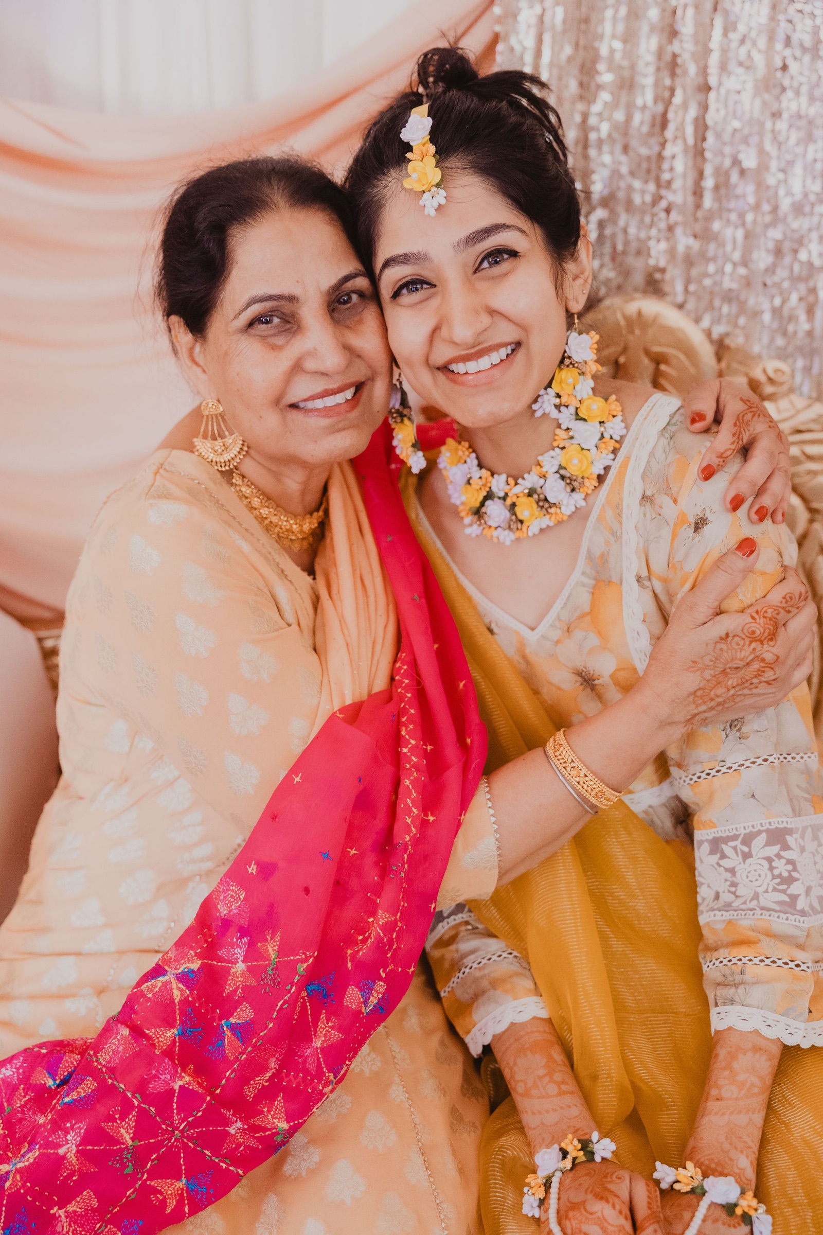 Backyard Mendhi Maiyan and Jaggo celebration photograph from Amrit and Yousef’s wedding celebration